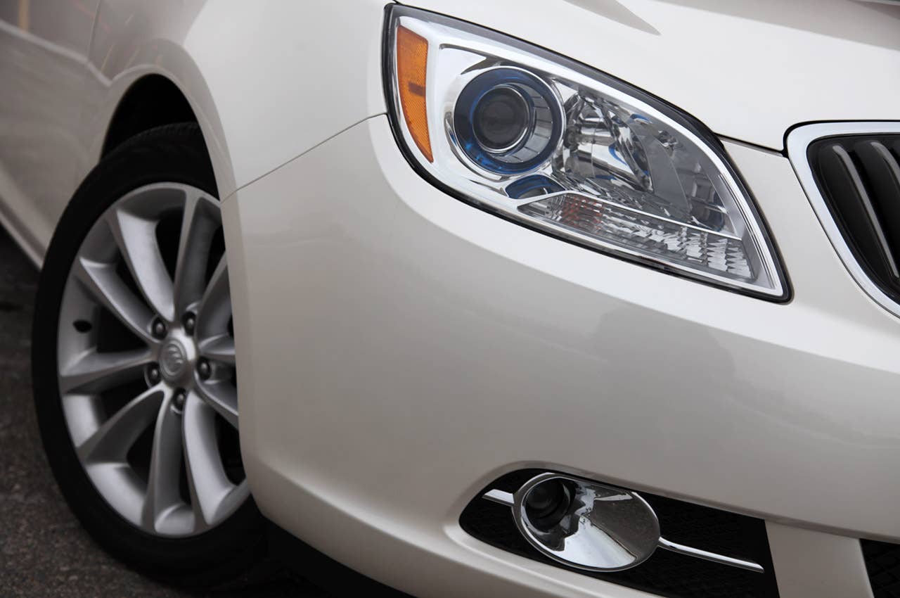2012 Buick Verano front fender