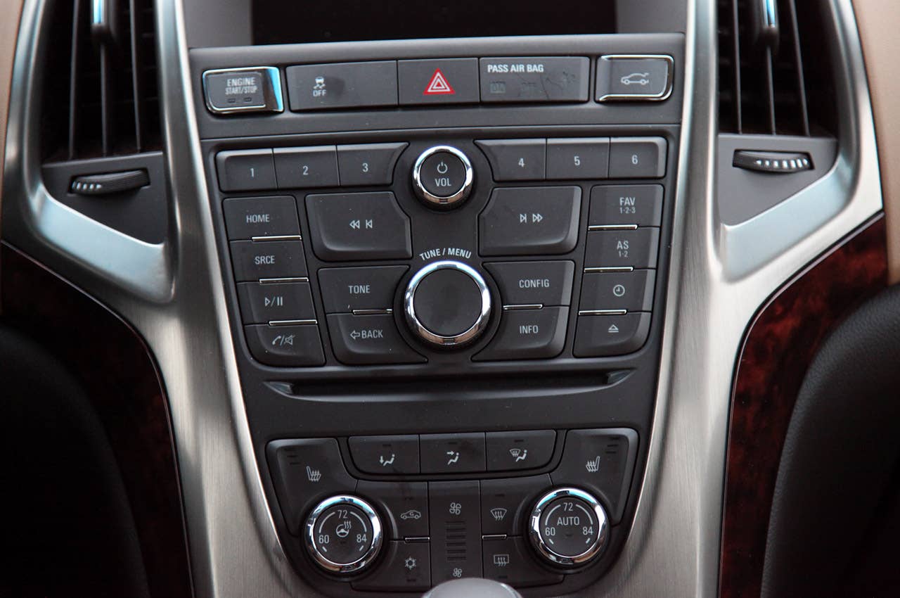 2012 Buick Verano instrument panel