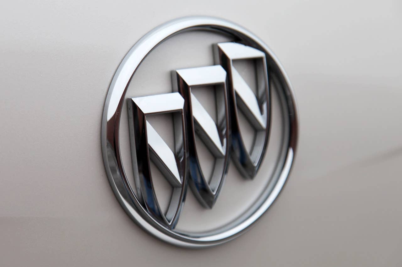 2012 Buick Verano logo