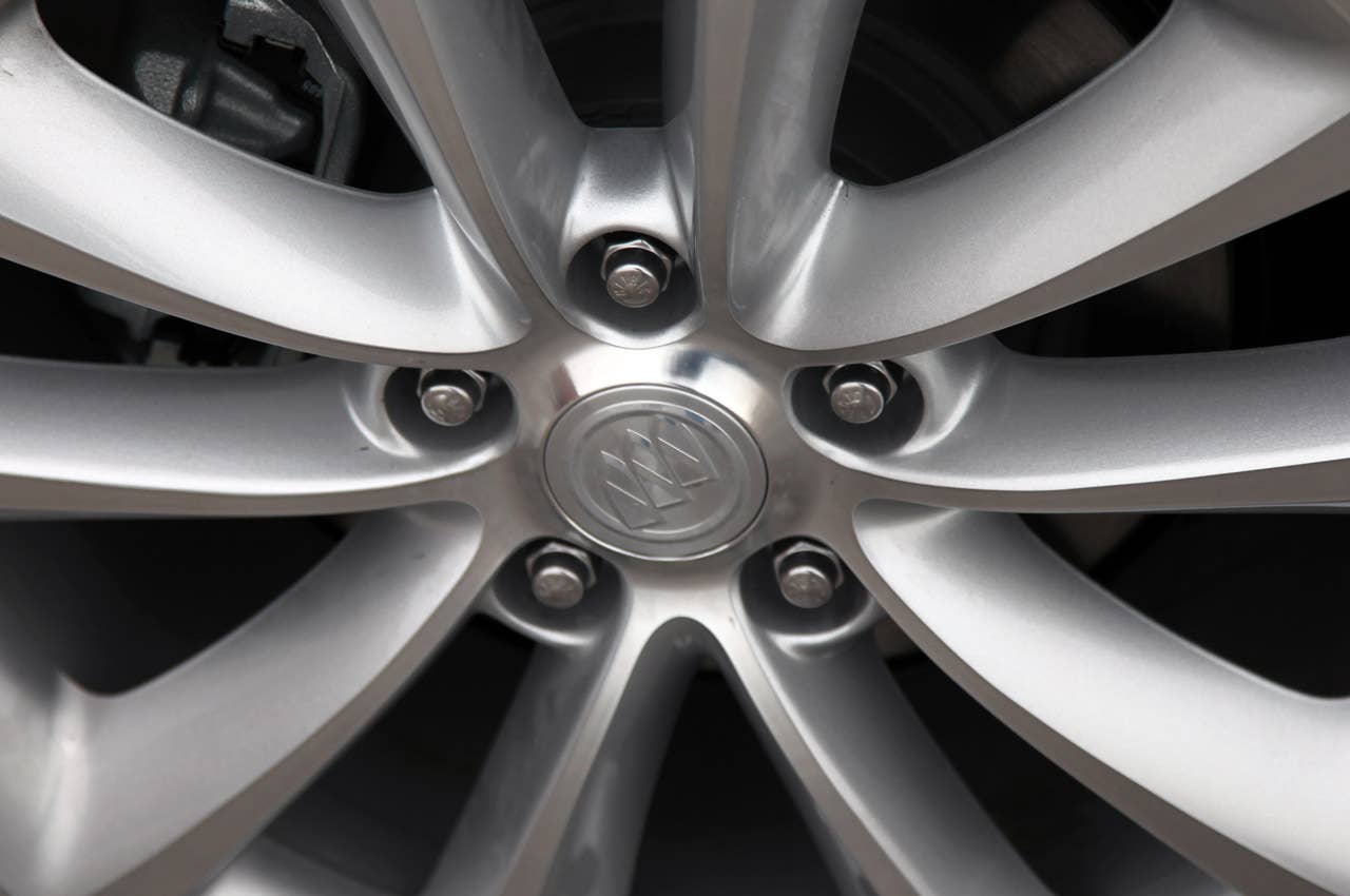 2012 Buick Verano wheel detail