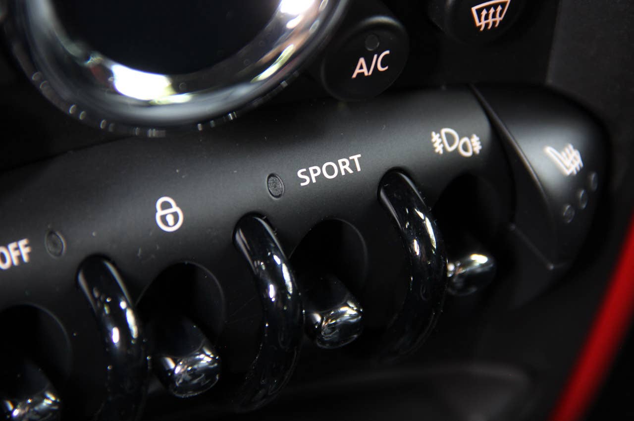 2013 Mini Countryman John Cooper Works All4 sport mode