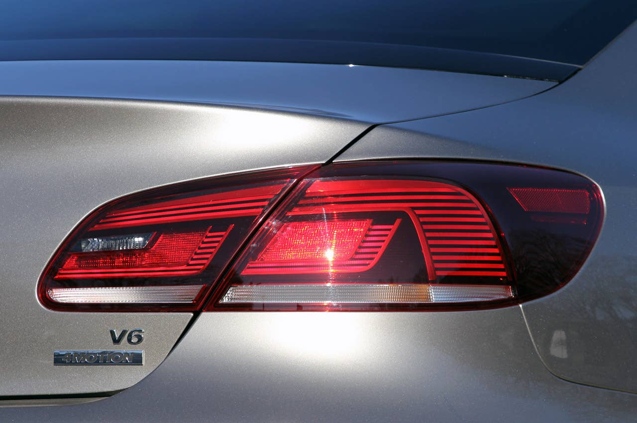 2013 Volkswagen CC taillight