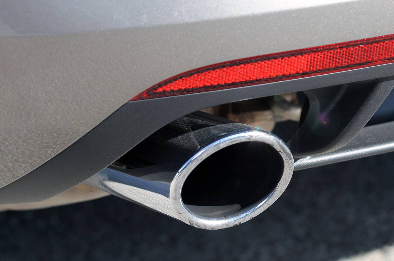 2013 Volkswagen CC exhaust tip