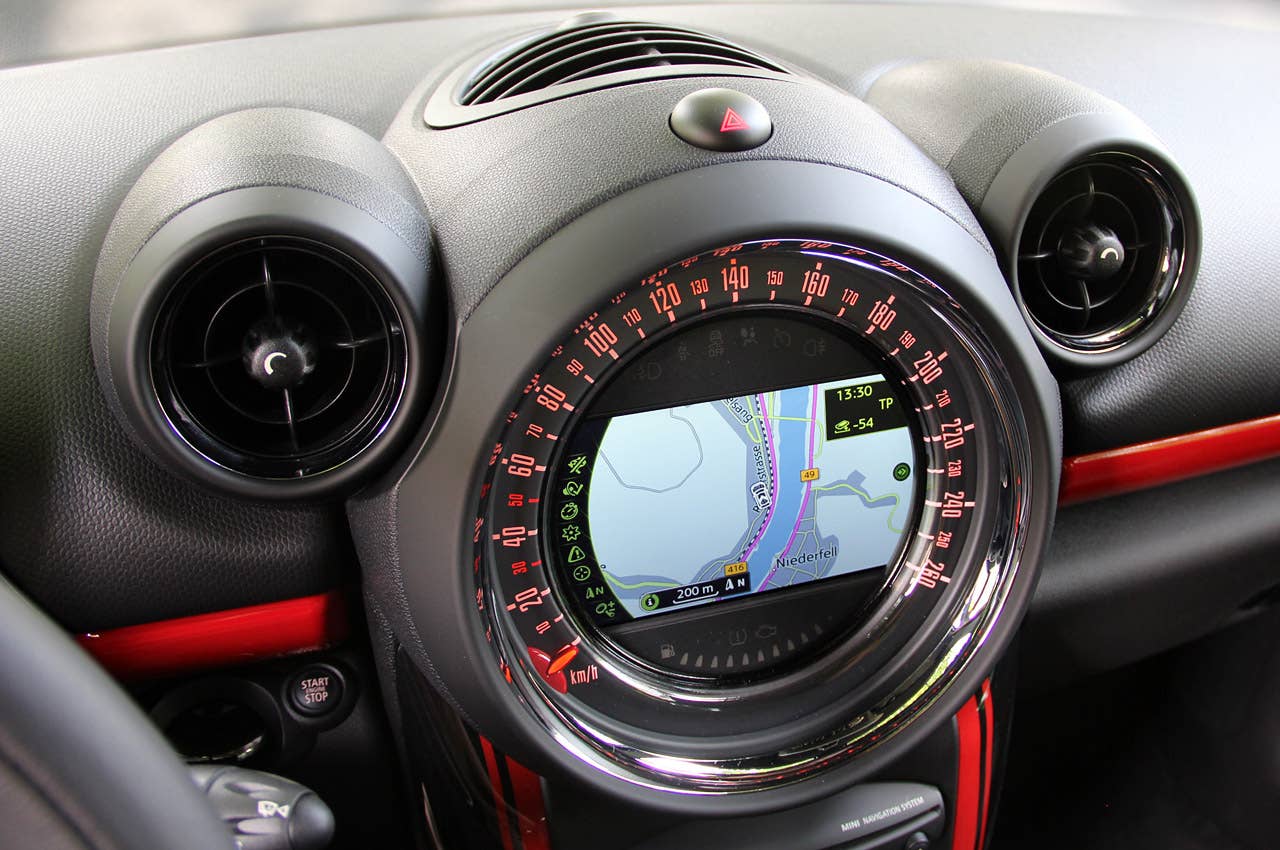 2013 Mini Countryman John Cooper Works All4 speedometer