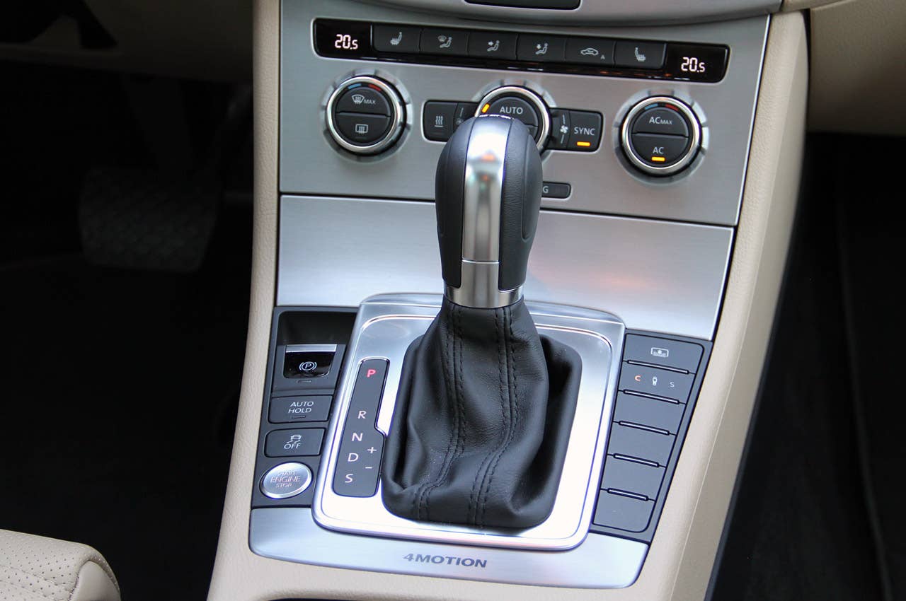 2013 Volkswagen CC shifter