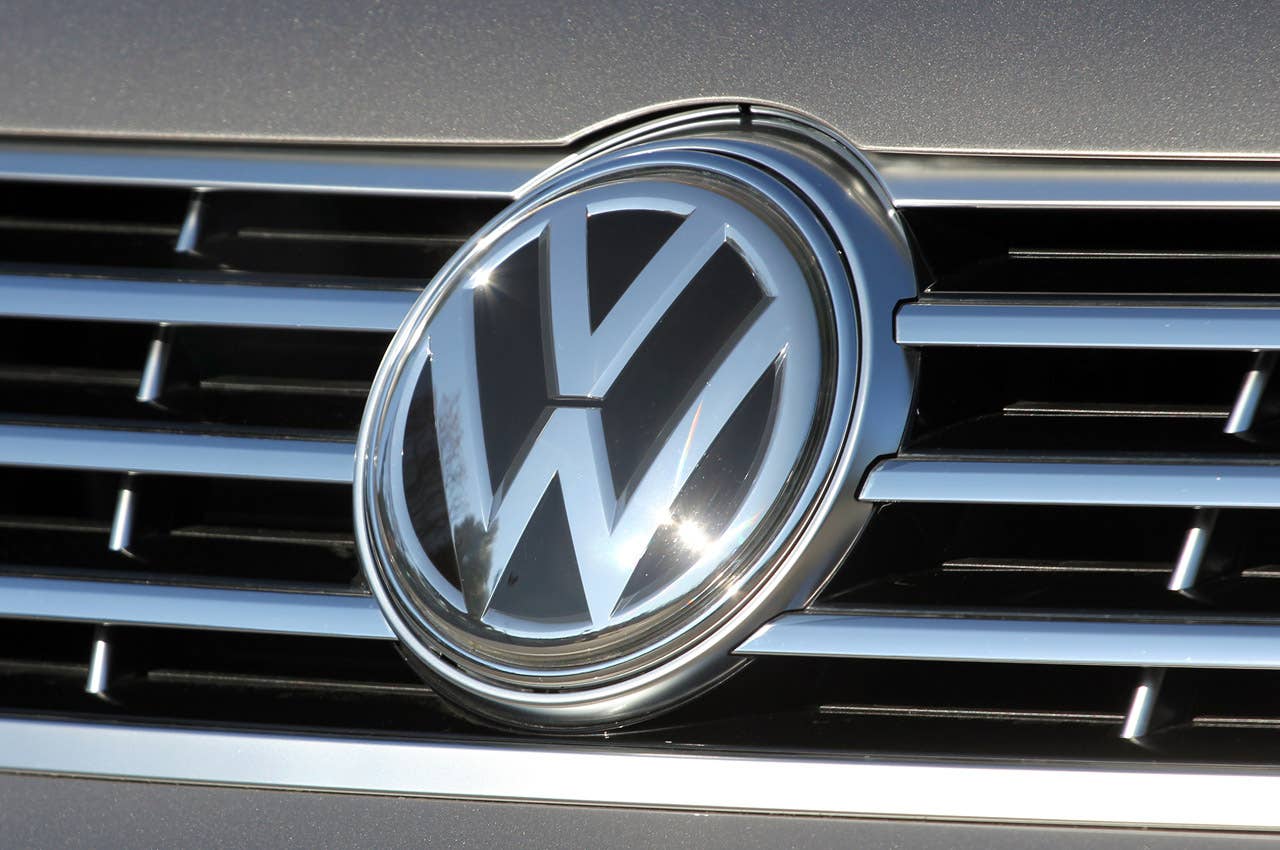 2013 Volkswagen CC grille