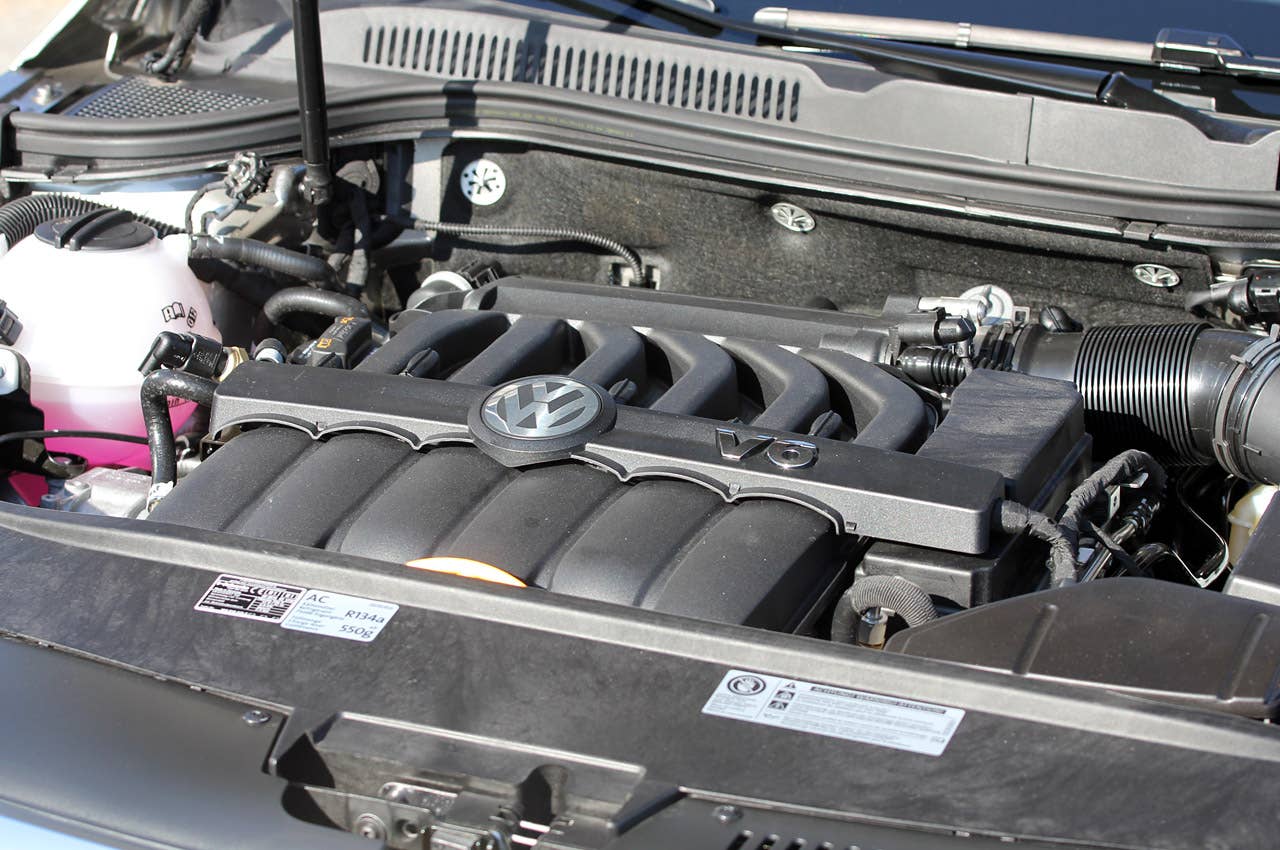 2013 Volkswagen CC engine