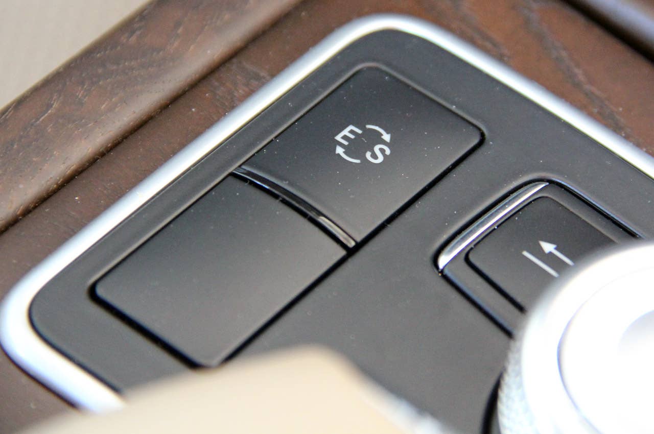 2012 Mercedes-Benz E350 center console controls