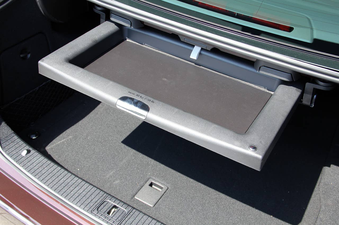 2012 Mercedes-Benz E350 trunk