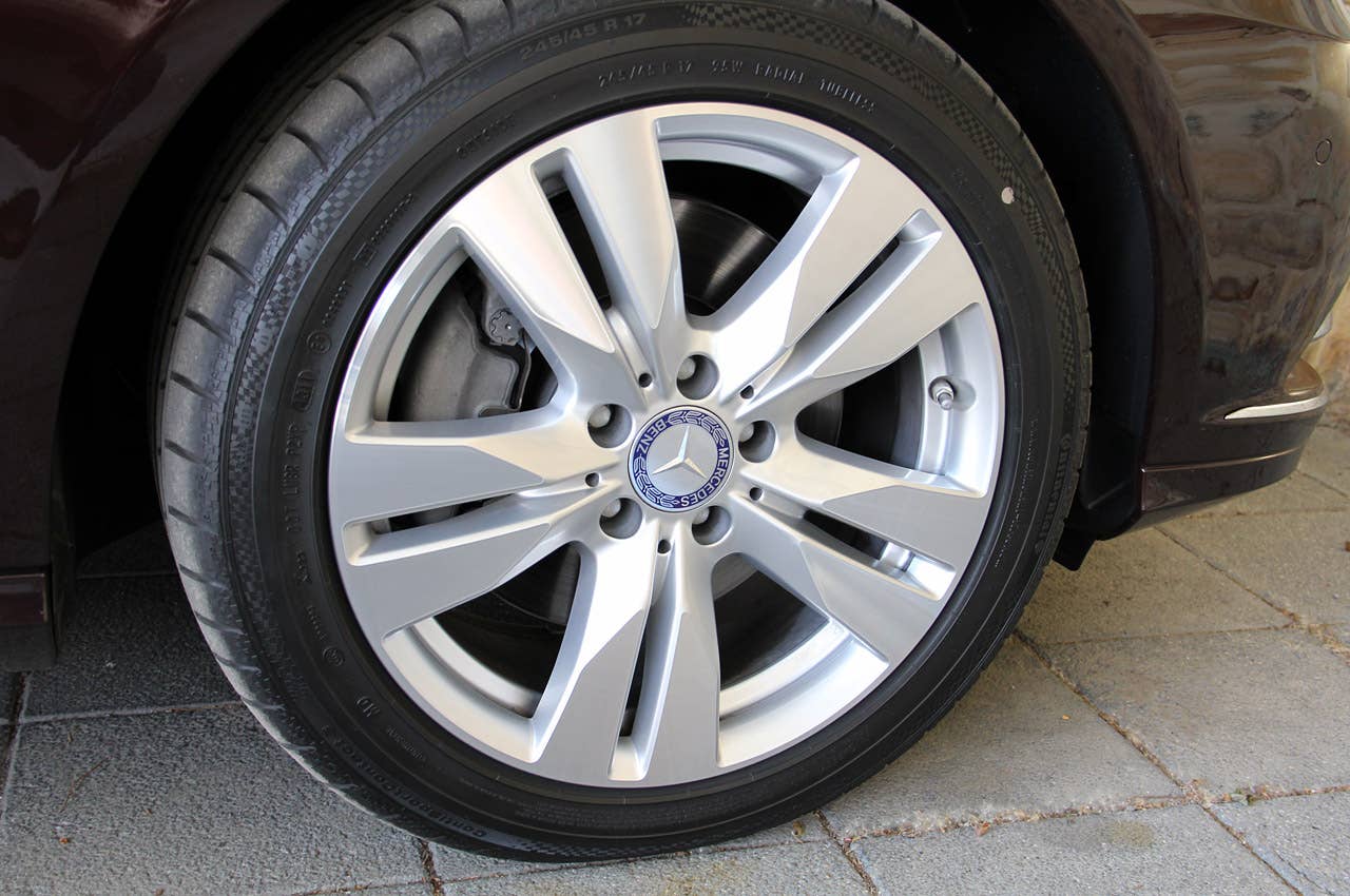 2012 Mercedes-Benz E350 wheel