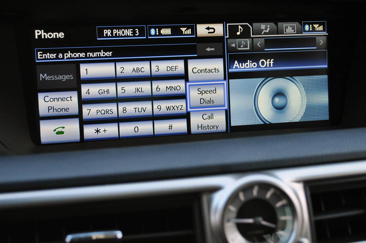 2013 Lexus GS 350 phone display