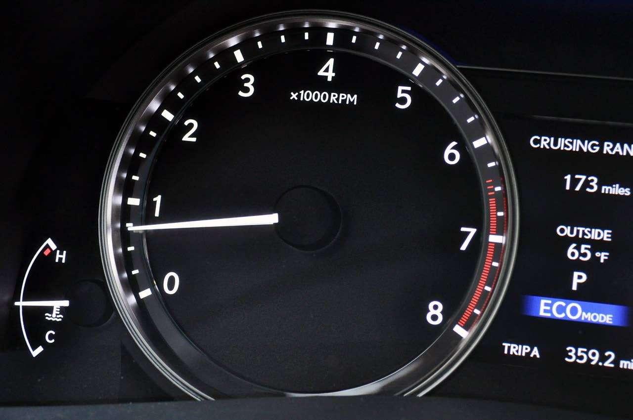 2013 Lexus GS 350 tachometer