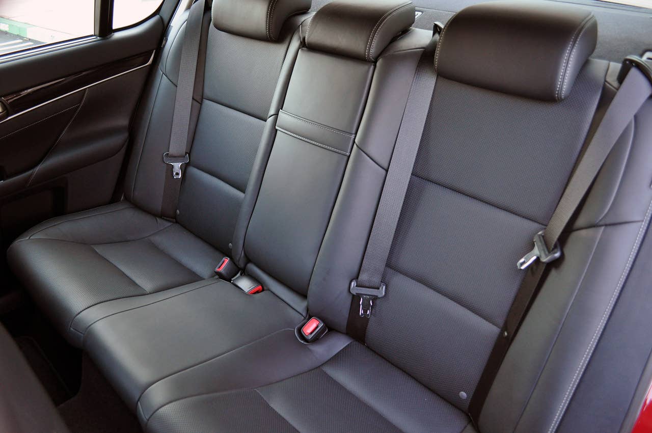 2013 Lexus GS 350 rear seats