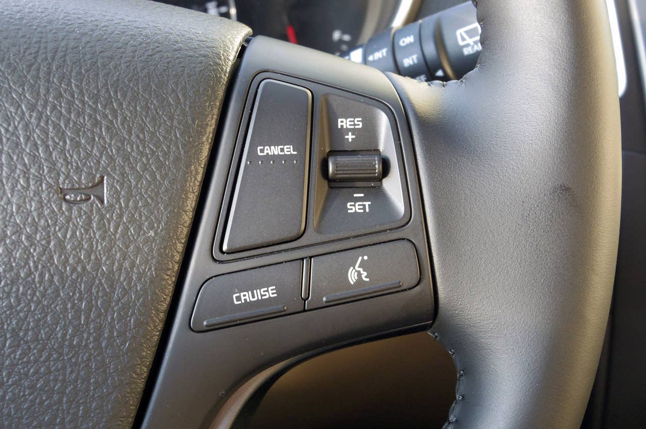 2014 Kia Sorento steering wheel controls