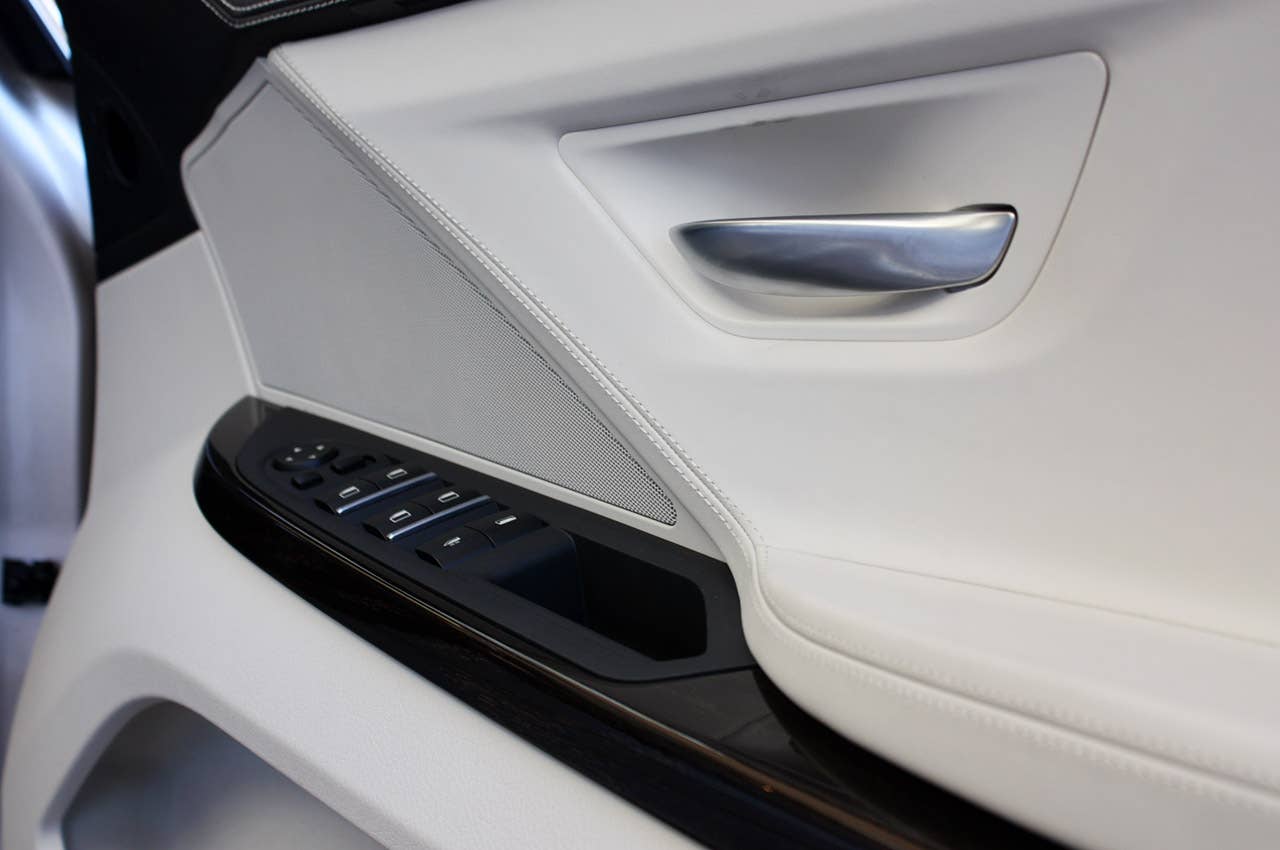2012 BMW 6-Series Convertible door trim