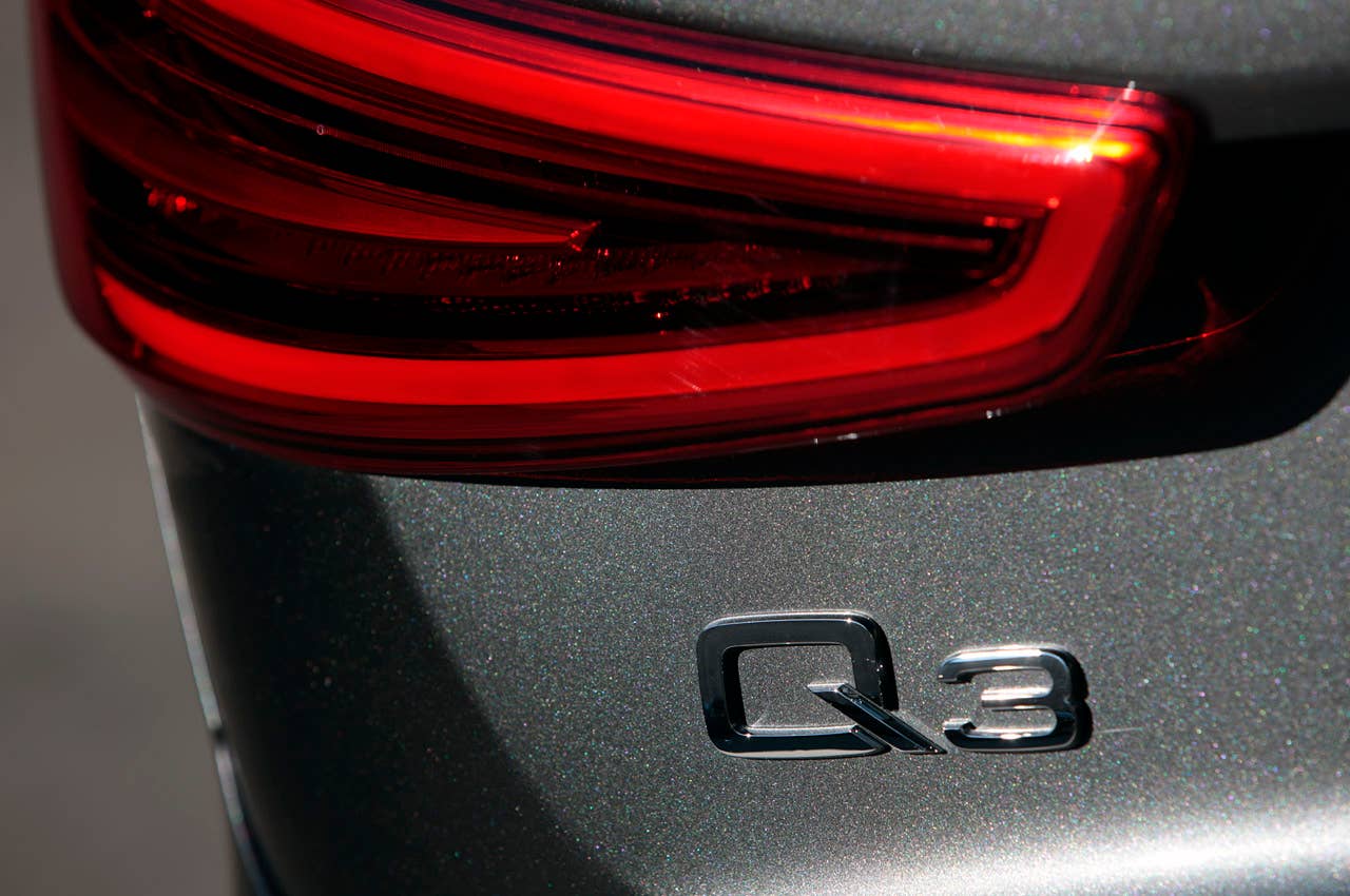 2012 Audi Q3 badge