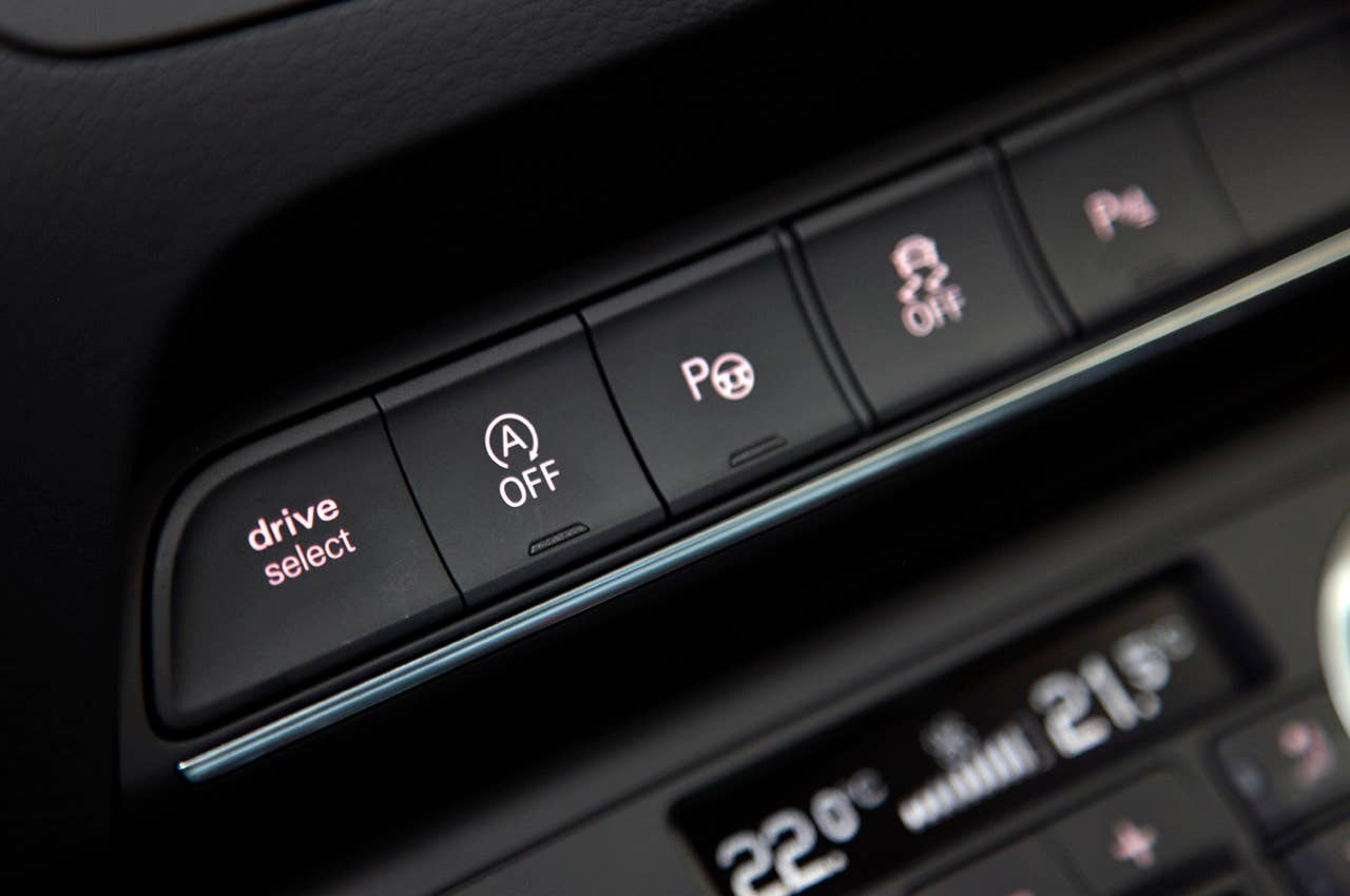 2012 Audi Q3 instrument panel