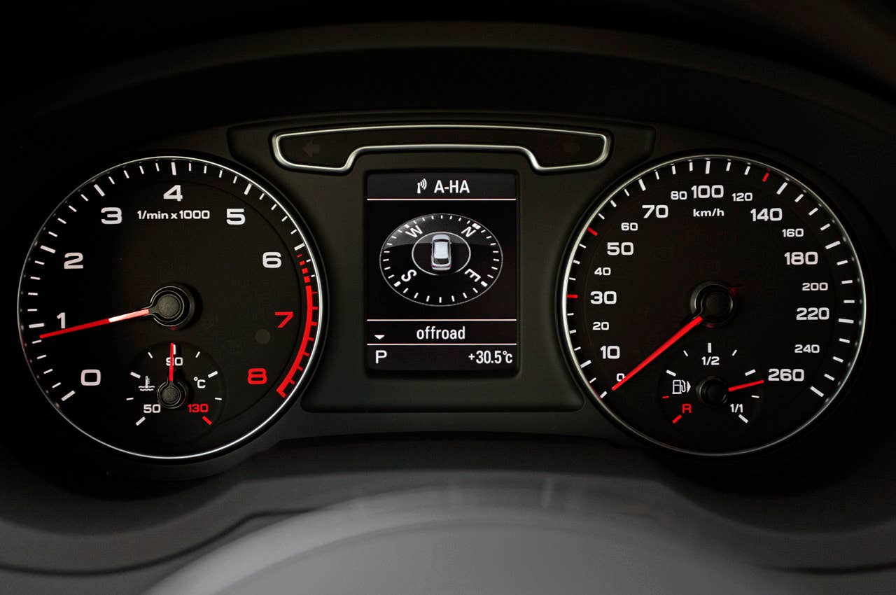 2012 Audi Q3 gauges