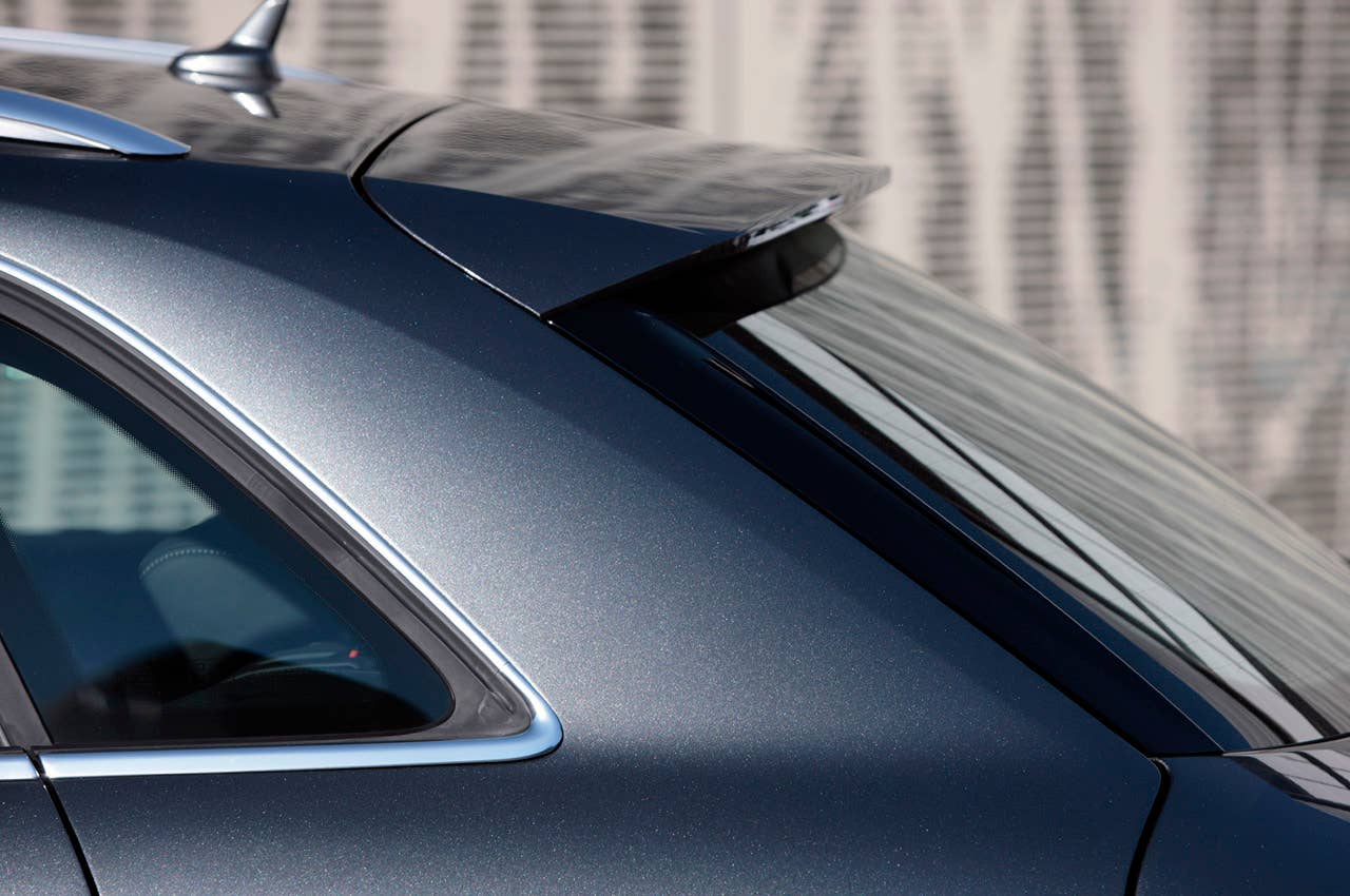 2012 Audi Q3 roof spoiler