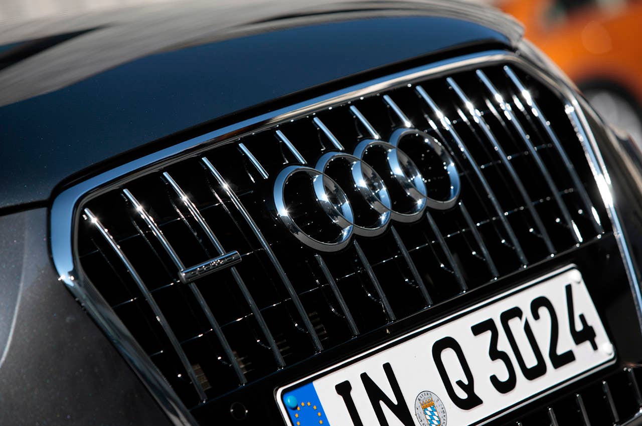 2012 Audi Q3 grille