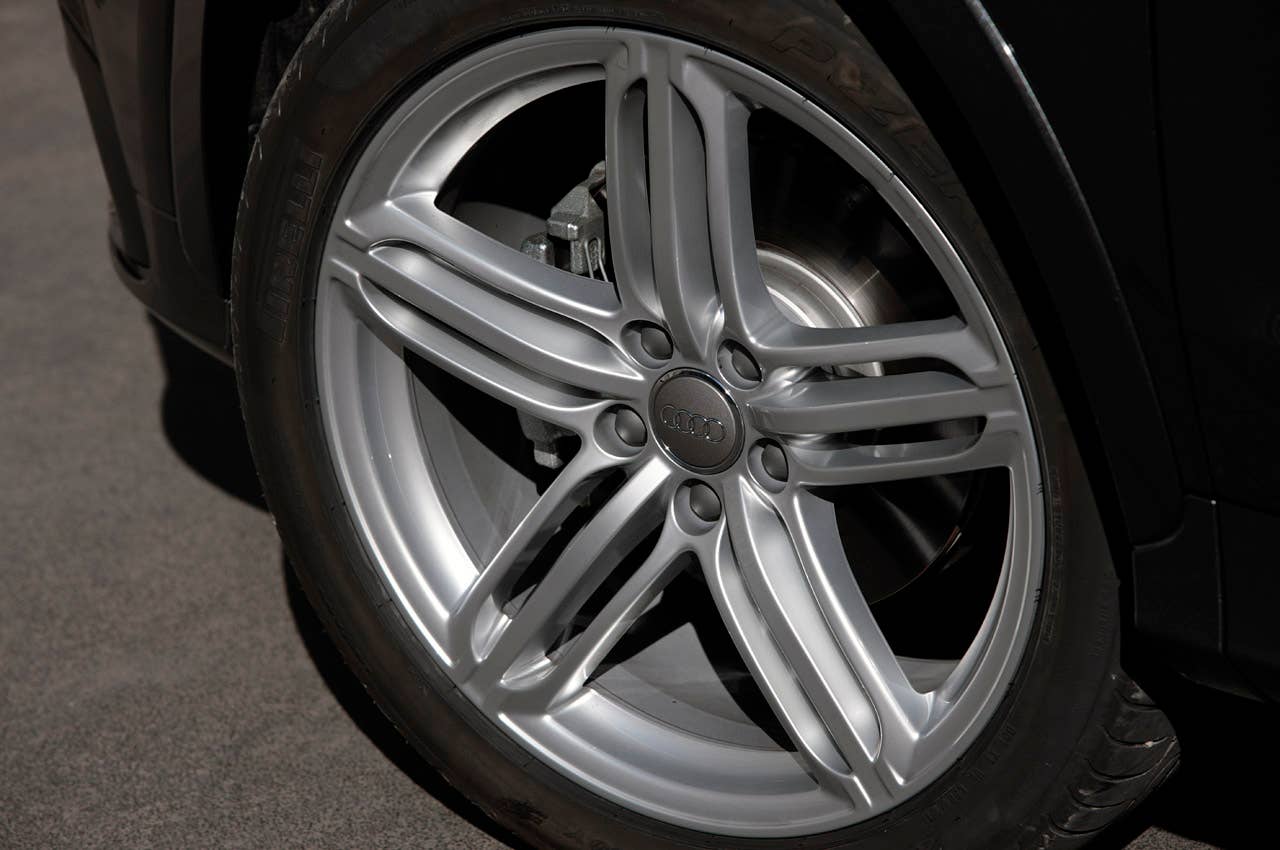 2012 Audi Q3 wheel