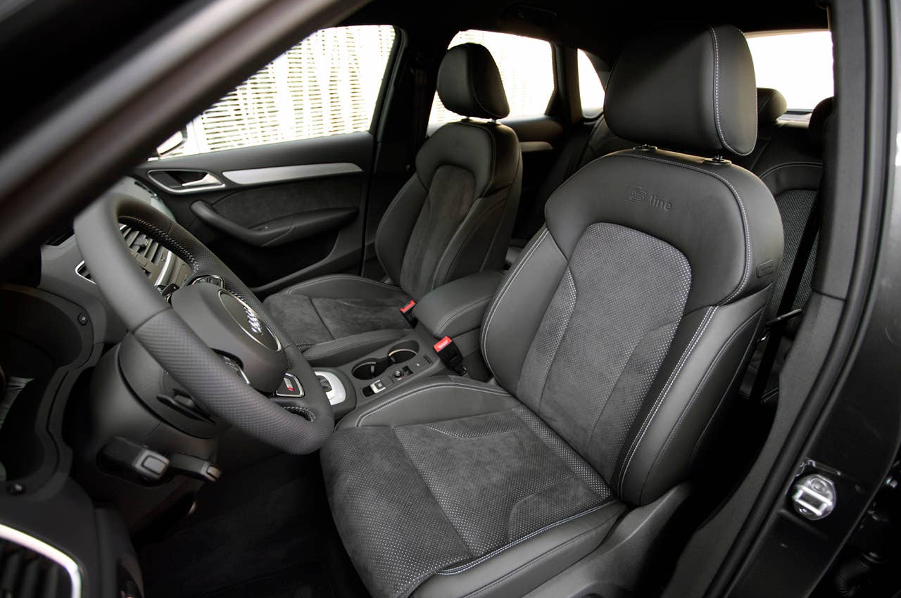 2012 Audi Q3 front seats