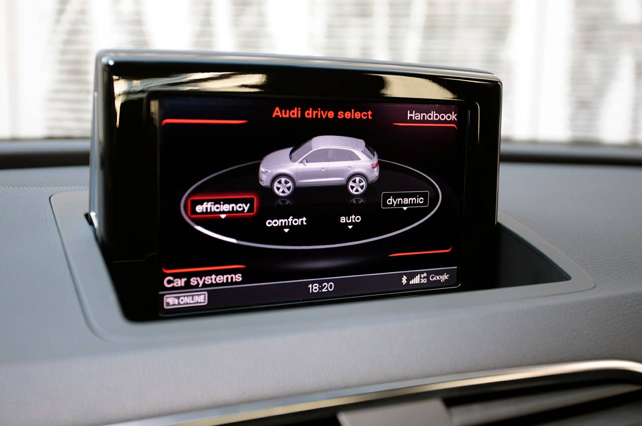 2012 Audi Q3 drive select display