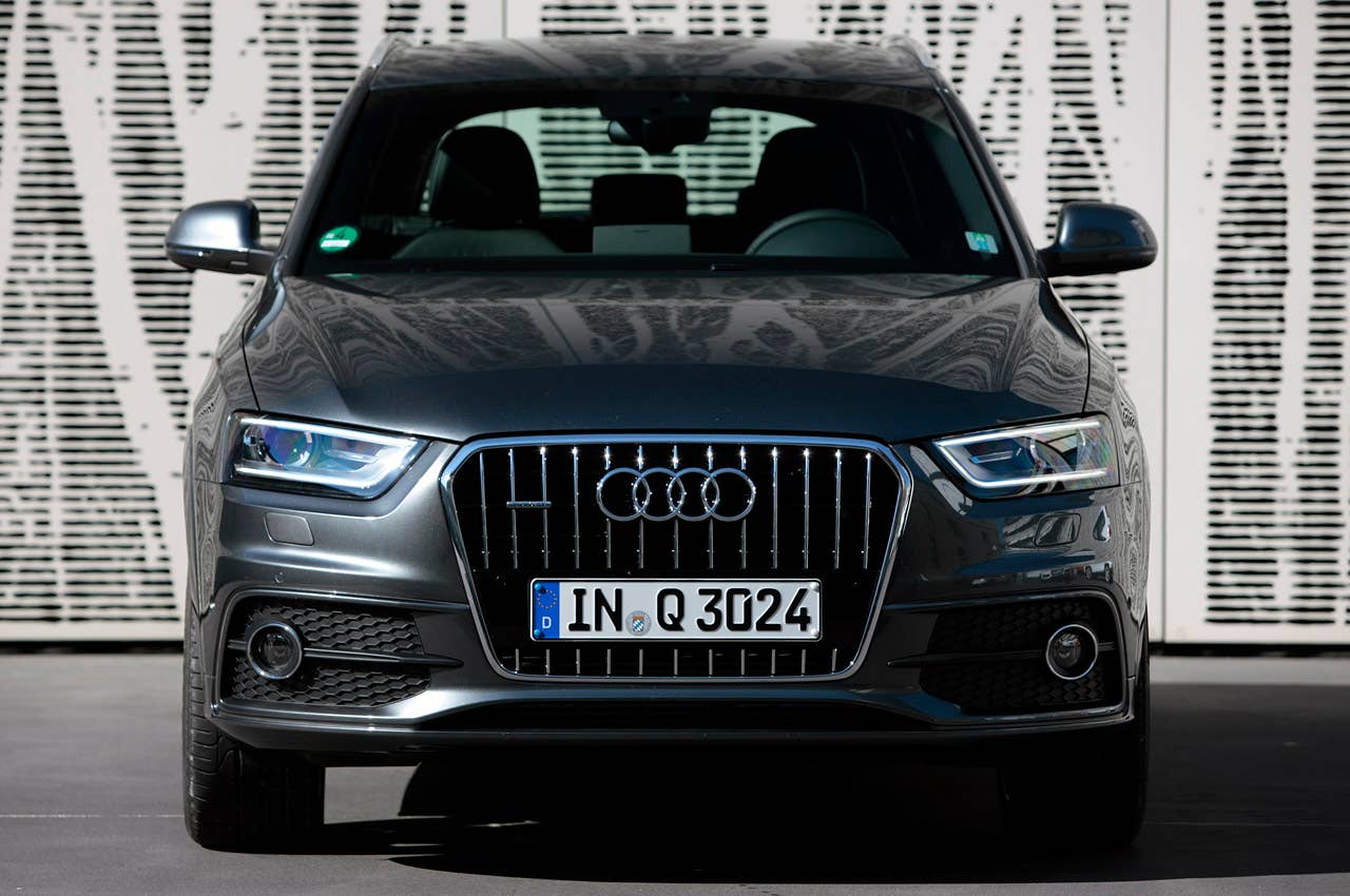 2012 Audi Q3 front view