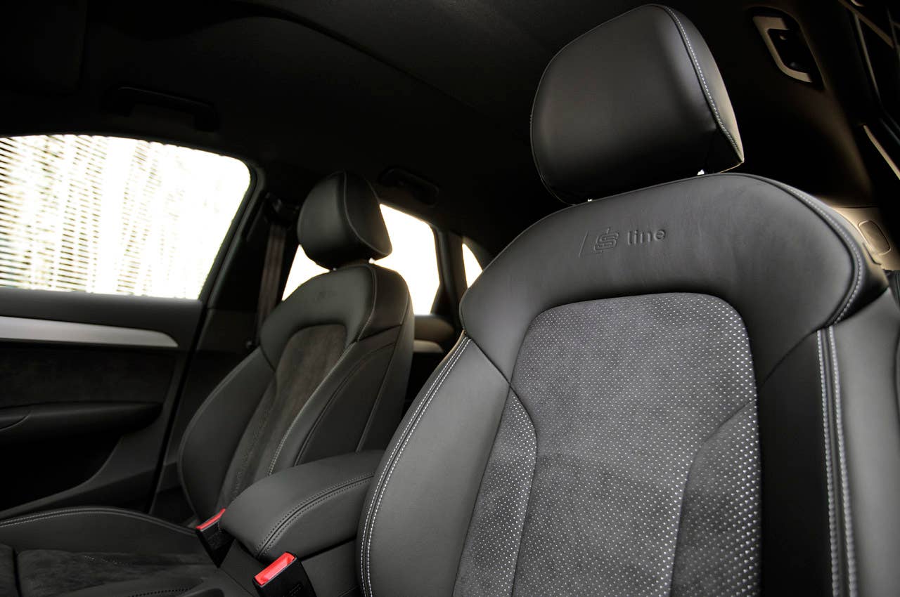 2012 Audi Q3 front seats