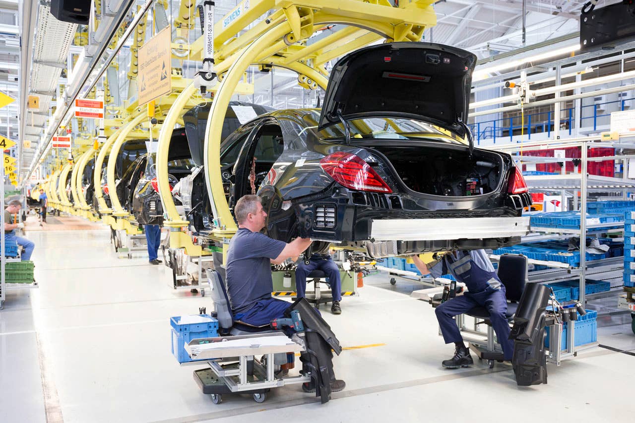 Assembly of the new S-Class at the Mercedes-Benz Sindelfingen Plant.