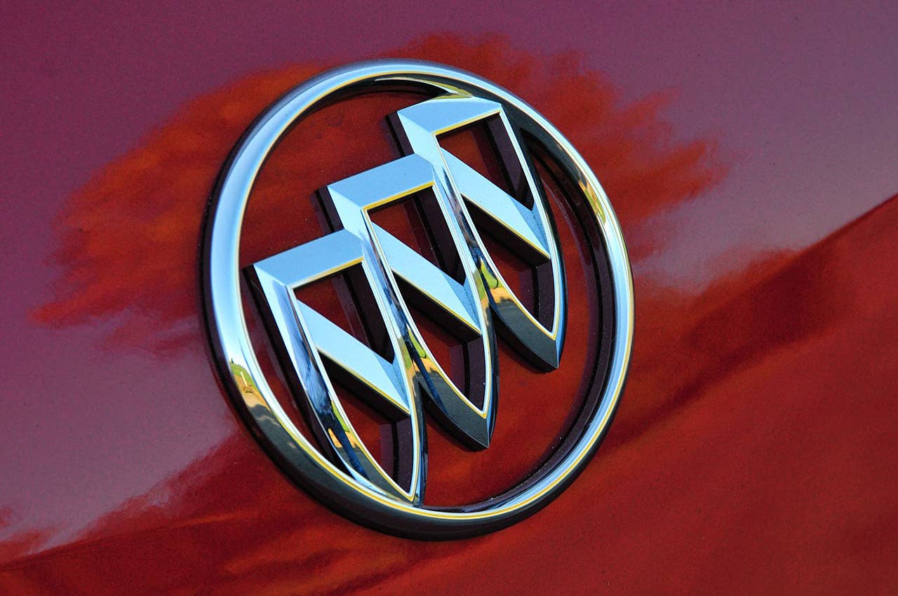 2012 Buick Verano logo
