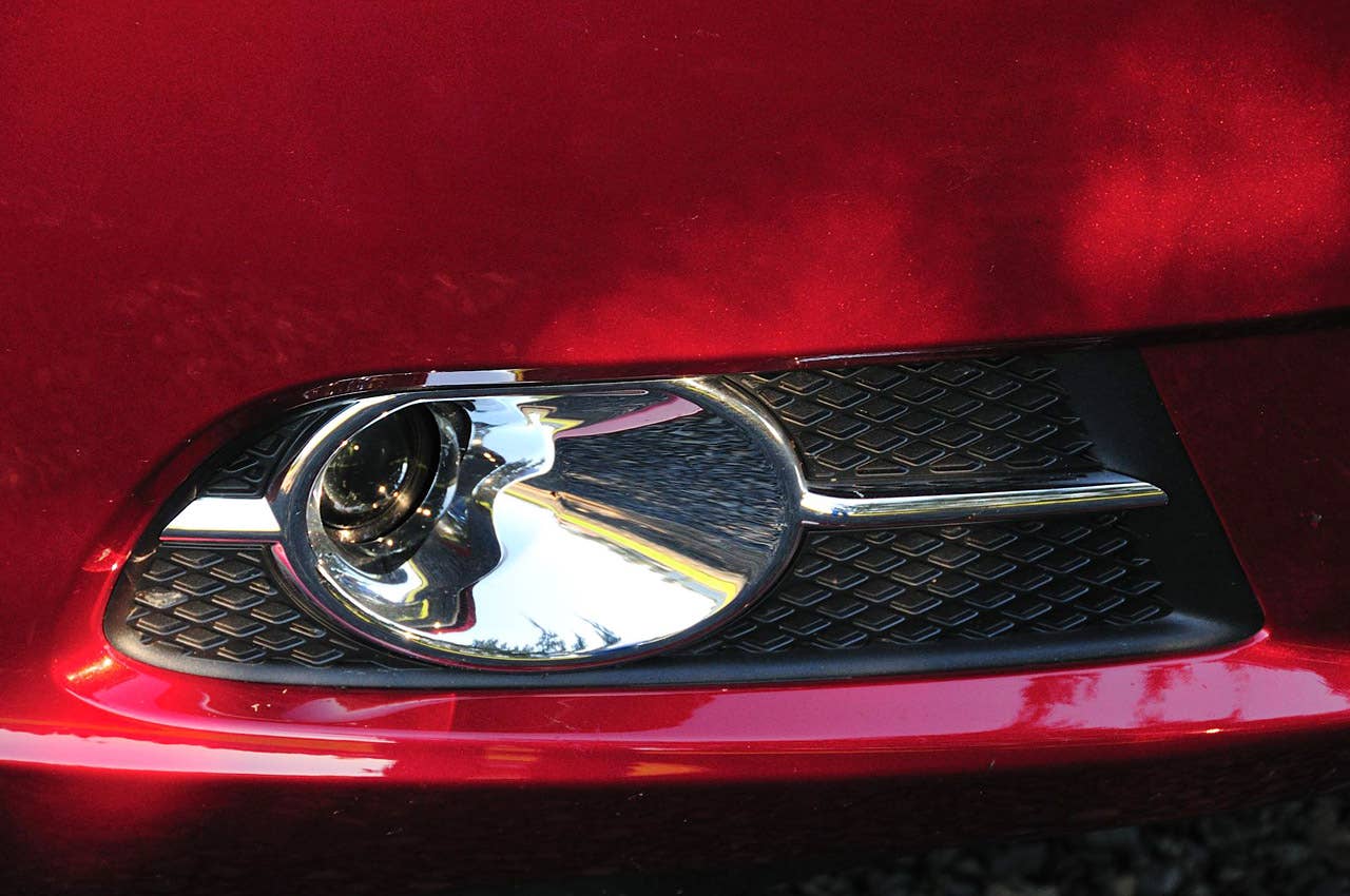 2012 Buick Verano fog light