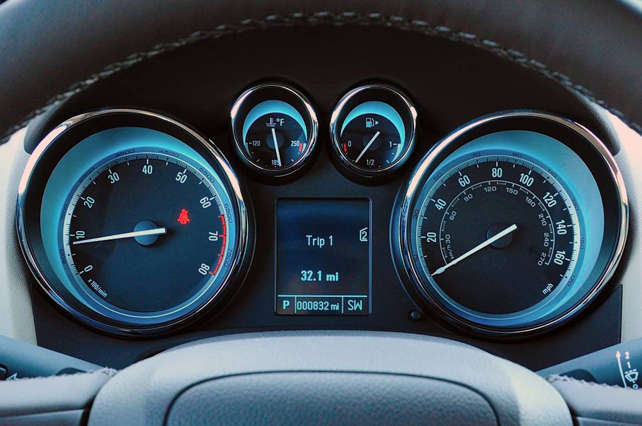 2012 Buick Verano gauges
