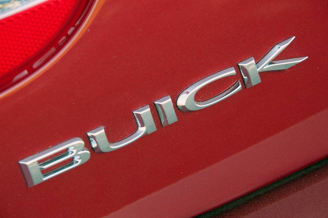 2012 Buick Verano badge