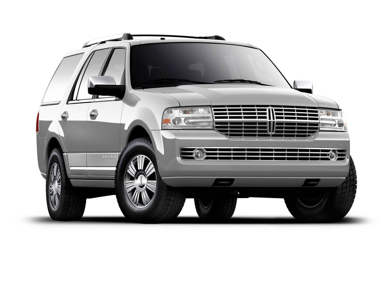 2013 Lincoln Navigator: The 2013 Lincoln Navigator offers premium SUV buyers an exceptional value compared to its full-size competitors with rear-wheel, four-wheel-drive, regular and extended-length versions. (06/21/2012)