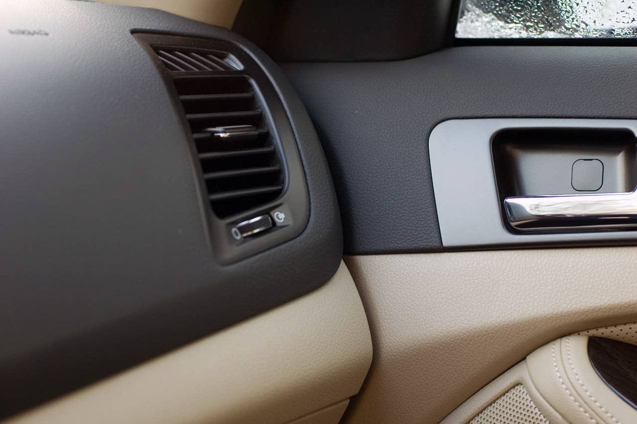 2011 Kia Optima EX dash trim