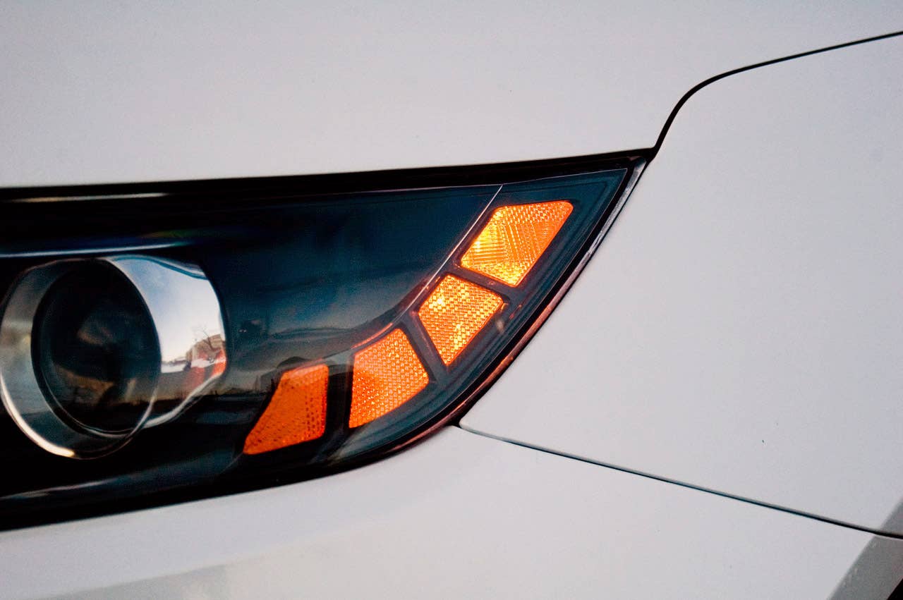 2011 Kia Optima EX headlight detail
