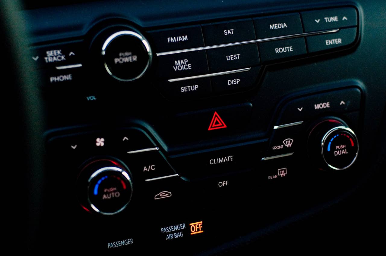 2011 Kia Optima EX instrument panel