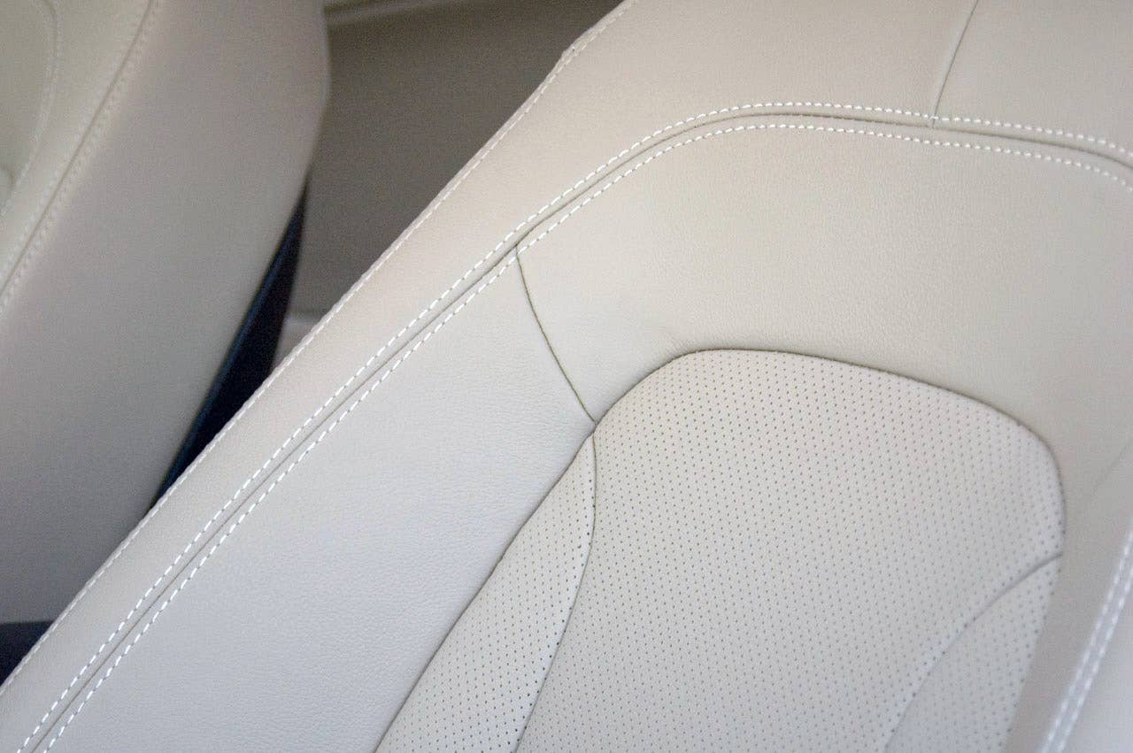 2011 Kia Optima EX seat detail