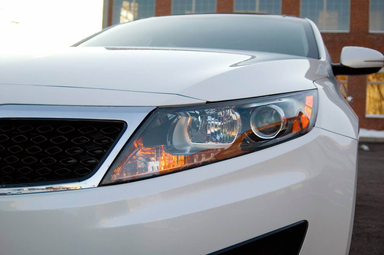 2011 Kia Optima EX headlight
