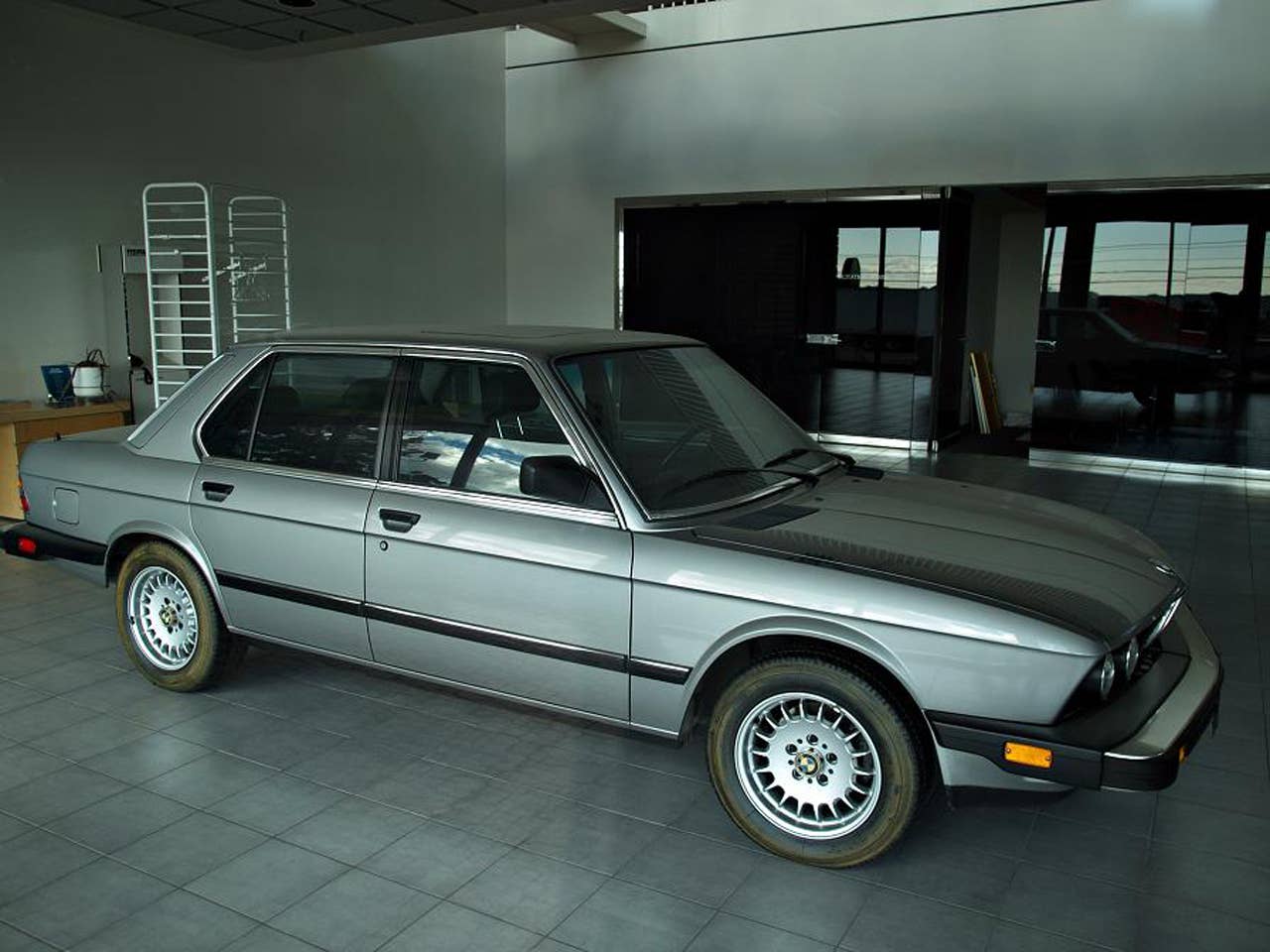 Abandoned Ontario BMW Dealership