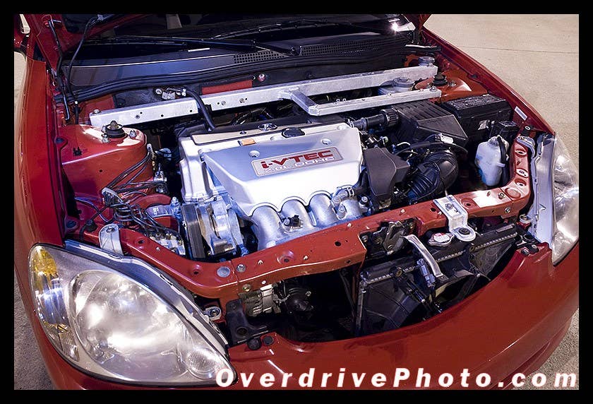 Honda Insight with K20A2 Swap engine bay