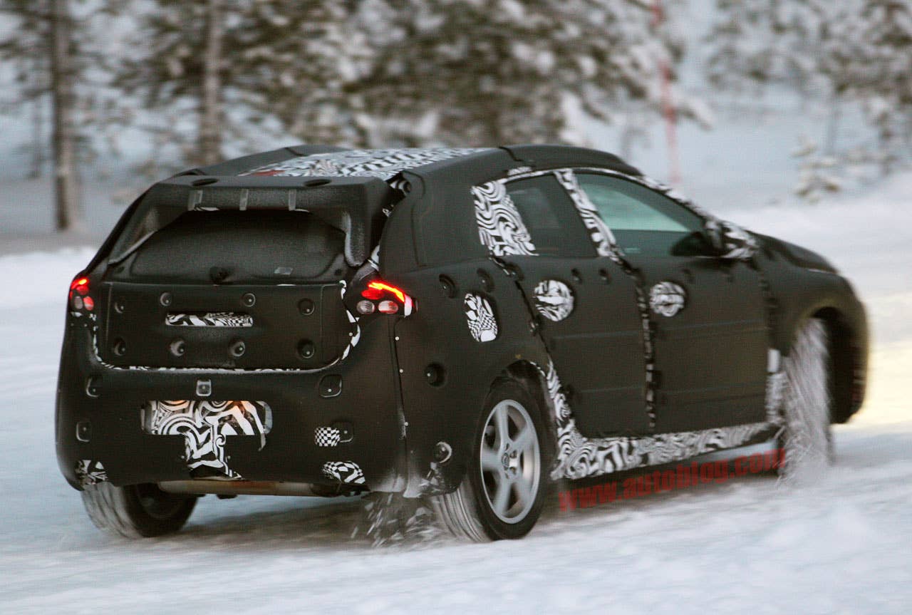 Volvo V40 Spy Shots rear 3/4