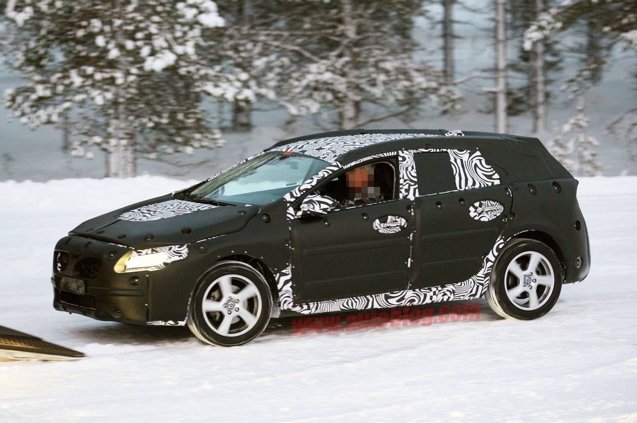 Volvo V40 Spy Shots side