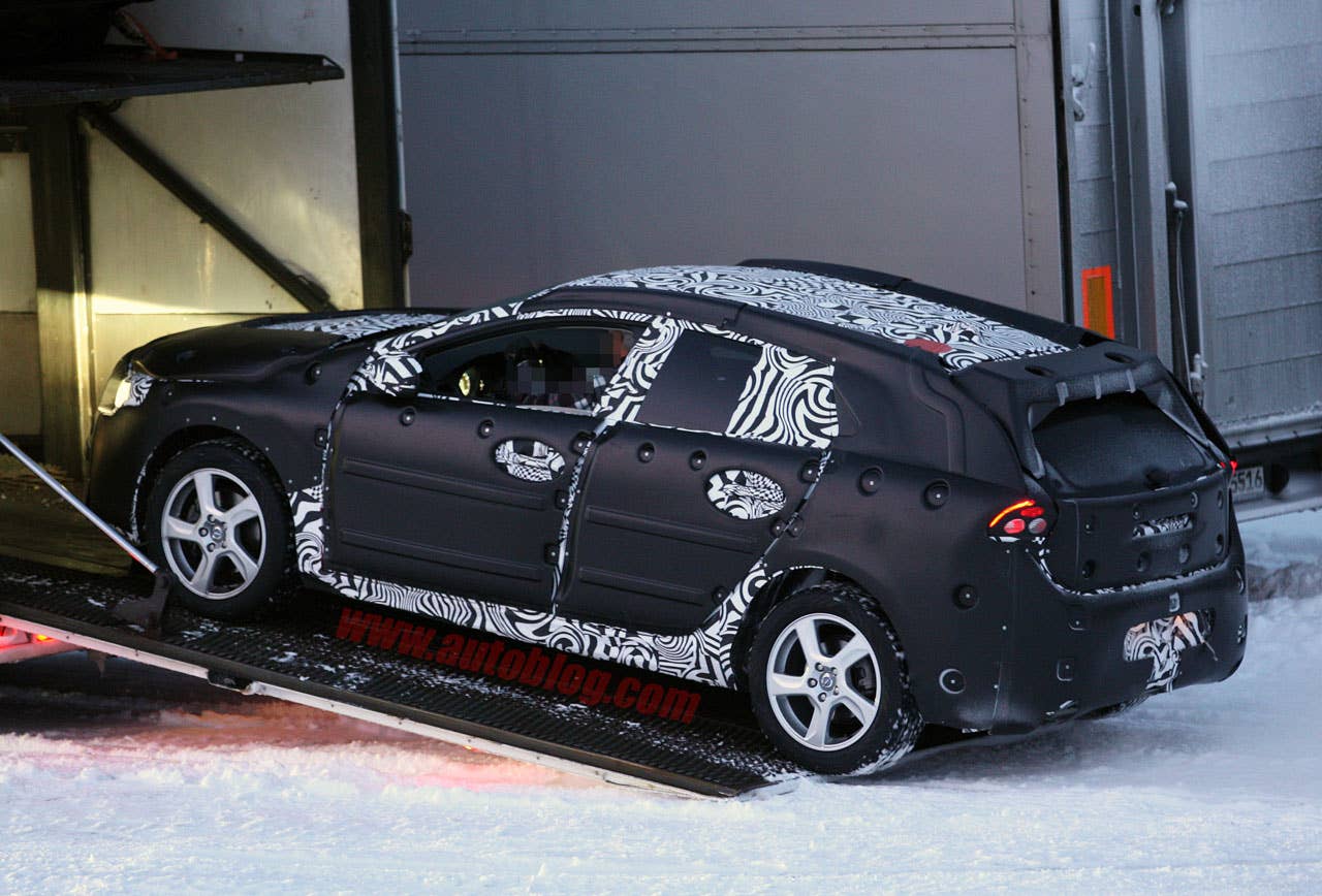 Volvo V40 Spy Shots rear 3/4