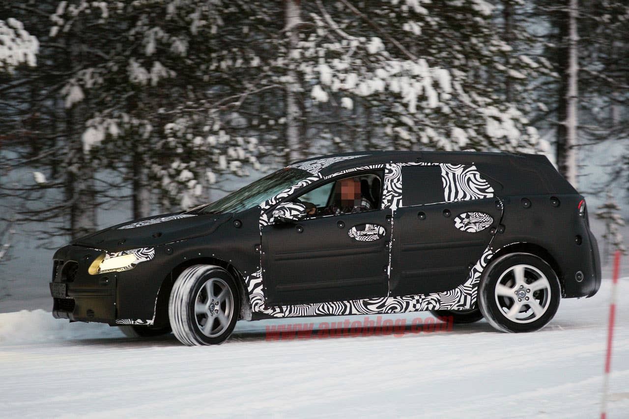 Volvo V40 Spy Shots side