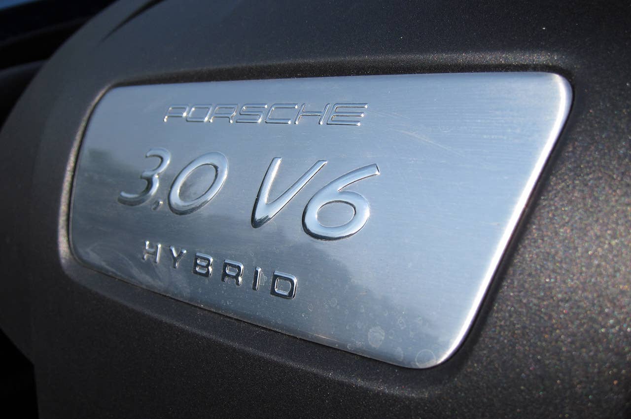2012 Porsche Panamera S Hybrid engine detail