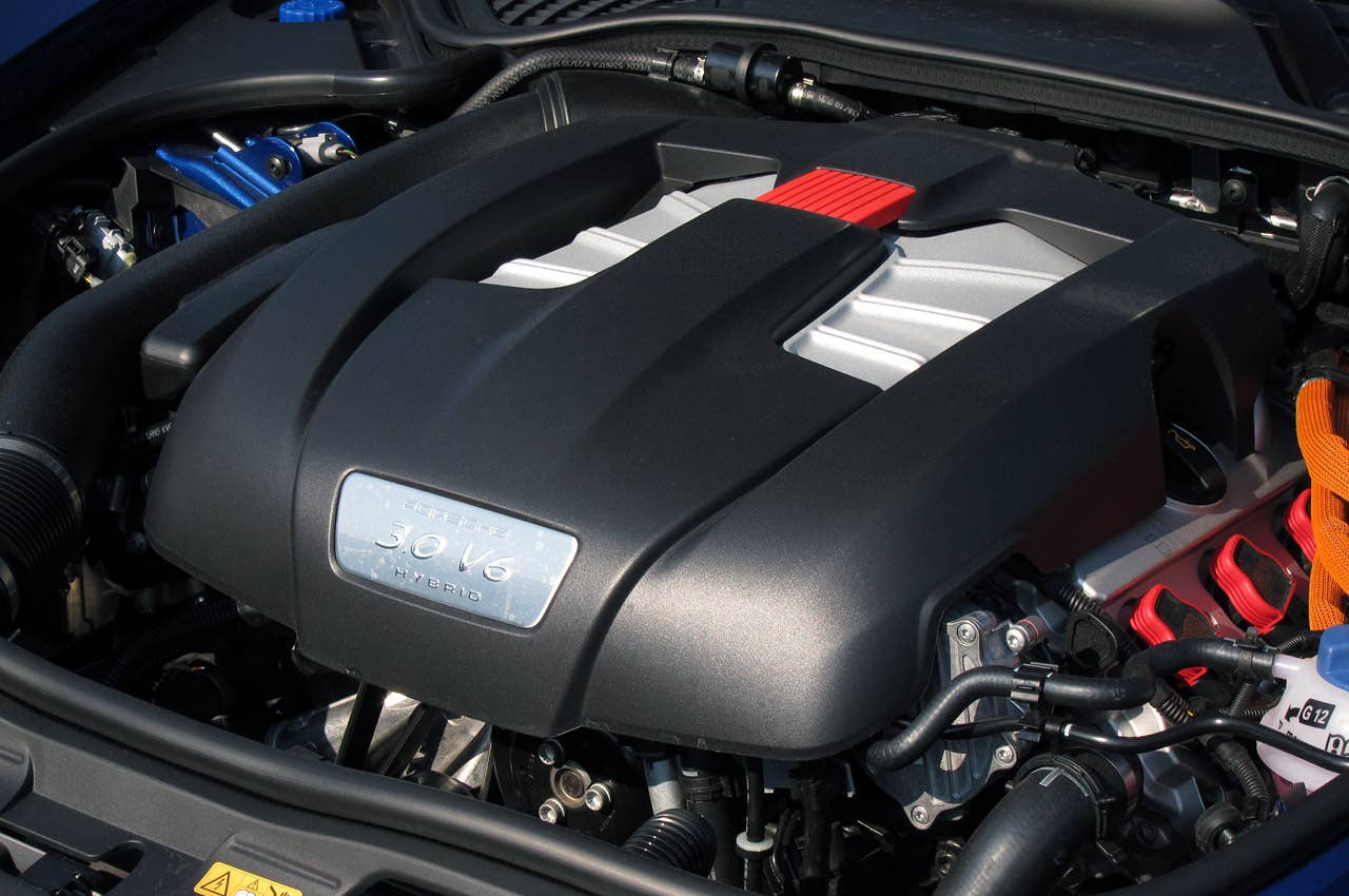 2012 Porsche Panamera S Hybrid engine