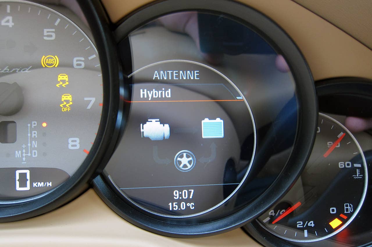 2012 Porsche Panamera S Hybrid gauges