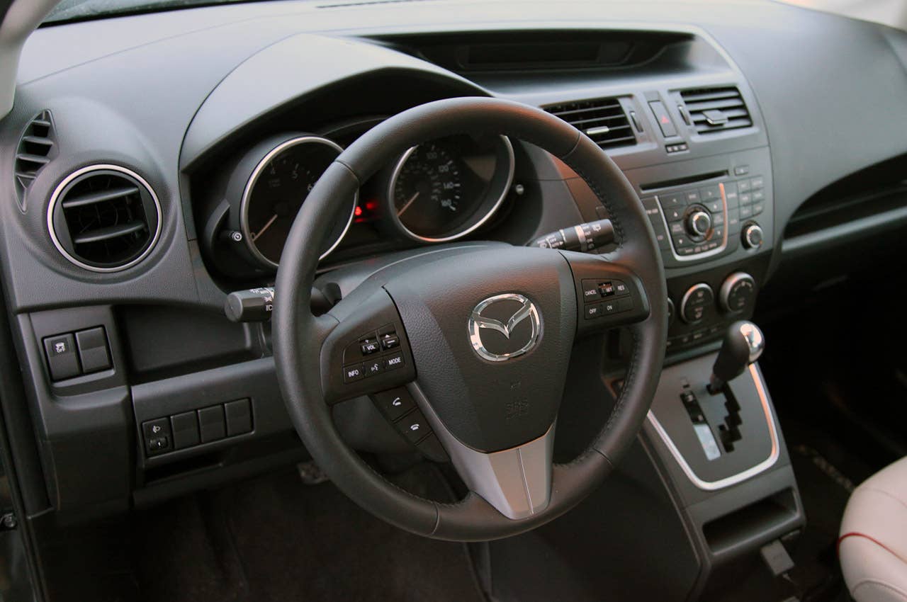 2012 Mazda5 interior